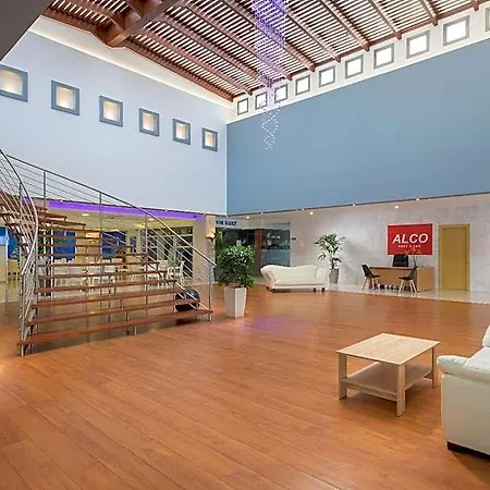 Oceanis Szálloda 4*